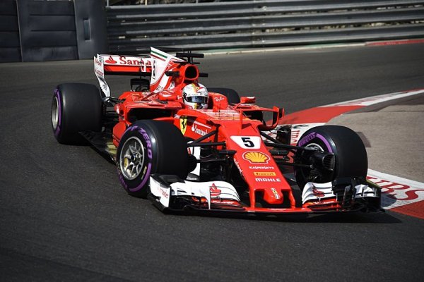 Ferrari nadále vládnou soubojům s časem Ferrari nadále vládnou soubojům s časem