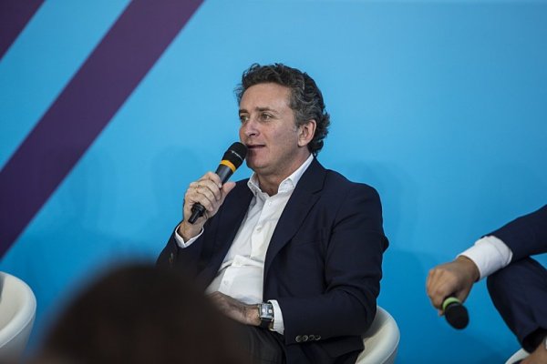Agag: Bez soukromníků to nepůjde Agag: Bez soukromníků to nepůjde