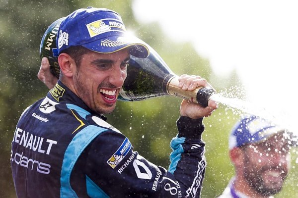 Buemi a Prost zůstávají v e.dams Buemi a Prost zůstávají v e.dams