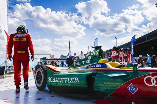Jako by v Silverstone chyběl Vettel Jako by v Silverstone chyběl Vettel
