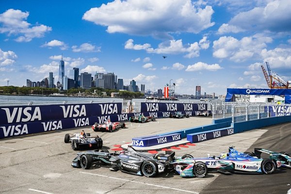 DS Virgin v New Yorku vyhrál kvalifikaci i závod DS Virgin v New Yorku vyhrál kvalifikaci i závod