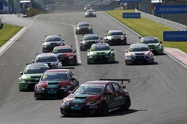 Schreiber zůstal na Hungaroringu neporažen Schreiber zůstal na Hungaroringu neporažen