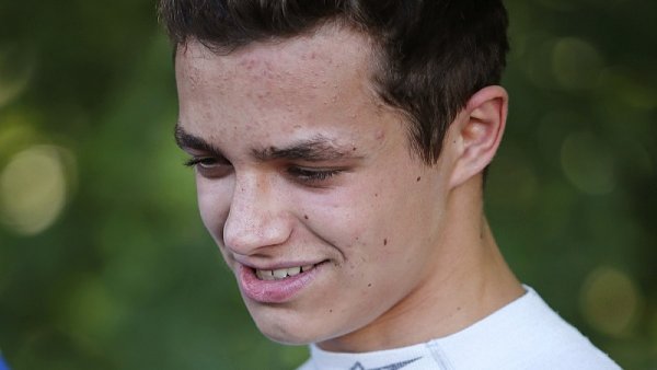 Norris předjel všechno, co mu stálo v cestě Norris předjel všechno, co mu stálo v cestě