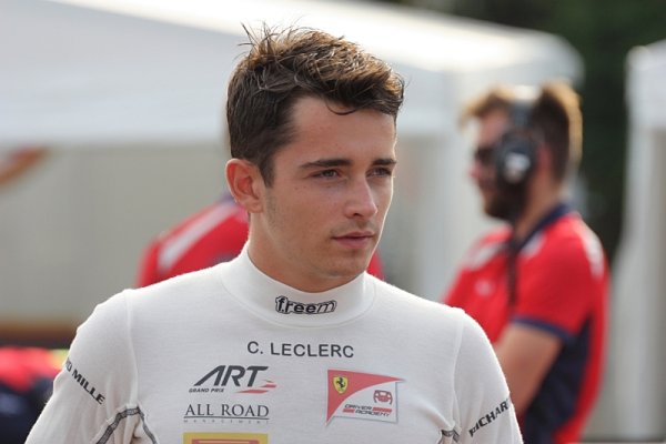 Leclerc vyhrál sobotní závod F2 v Barceloně