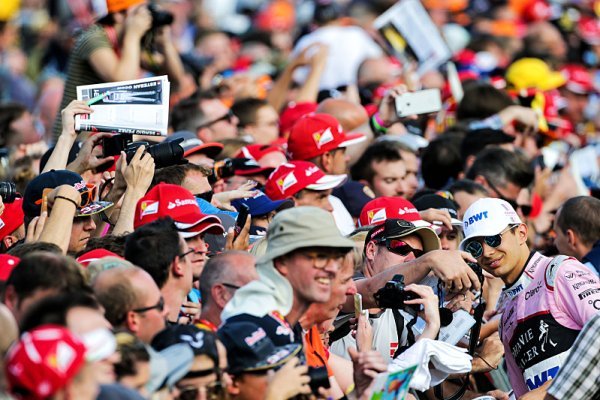 Zájem o F1 loni vzrostl Zájem o F1 loni vzrostl
