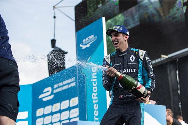 Buemi v Buenos Aires získal hattrick Buemi v Buenos Aires získal hattrick