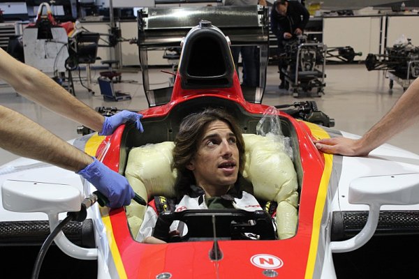 Roberto Merhi bude testovat formuli 2 Roberto Merhi bude testovat formuli 2
