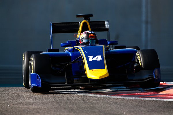 Kari s MP Motorsport ovládli první den Kari s MP Motorsport ovládli první den