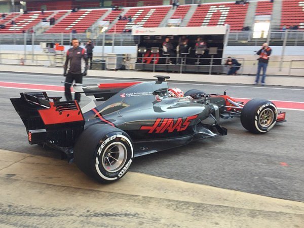 Ferrari mělo skvělou zimu, prozradil Haas Ferrari mělo skvělou zimu, prozradil Haas