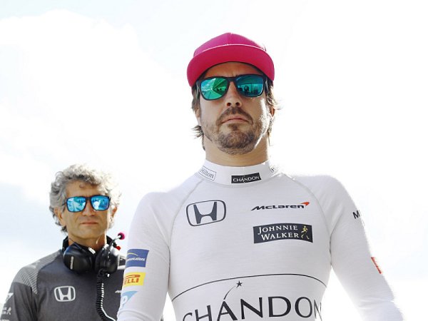 Alonso: Hodně štěstí s Hondou, Toro Rosso!