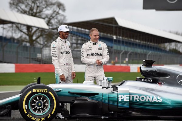 Bottas je už Hamiltonův nejlepší týmový kolega