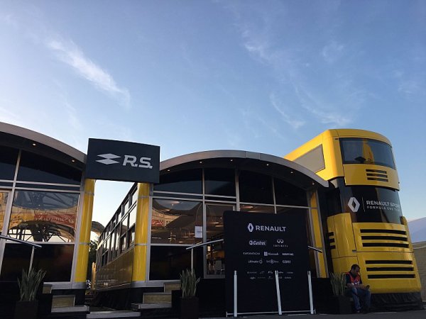 Renault: Není důvod kopírovat motor Mercedesu