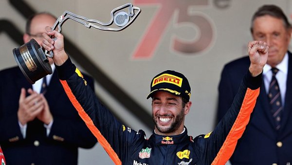Ricciardo měl naštěstí staré trenky