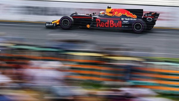 Abiteboul: Renault obírá Red Bull o 2 až 4 desetiny