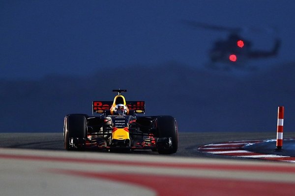 Red Bull opět vyhrožuje odchodem z F1 Red Bull opět vyhrožuje odchodem z F1