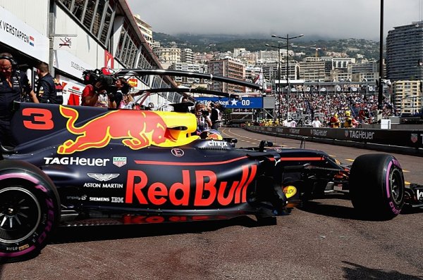 Zklamaný Ricciardo nešetří kritikou do vlastních řad