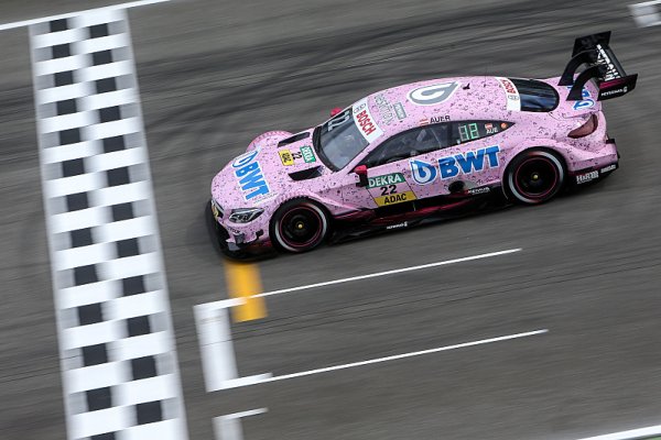 Synovec šéfa DTM zůstává letošním sobotním králem Synovec šéfa DTM zůstává letošním sobotním králem