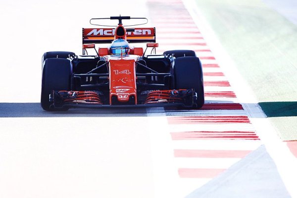 Honda selhala, McLaren zaklepal na dveře Renaultu Honda selhala, McLaren zaklepal na dveře Renaultu