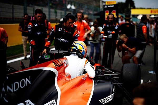 McLaren si tento měsíc vybere dodavatele motorů 