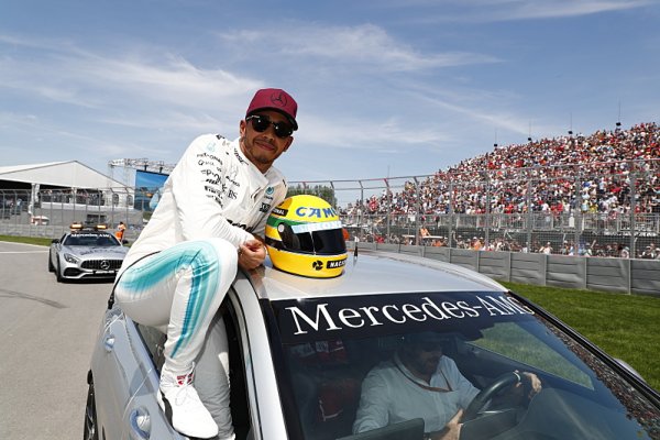 Hamilton míří za rekordem v pole position Hamilton míří za rekordem v pole position
