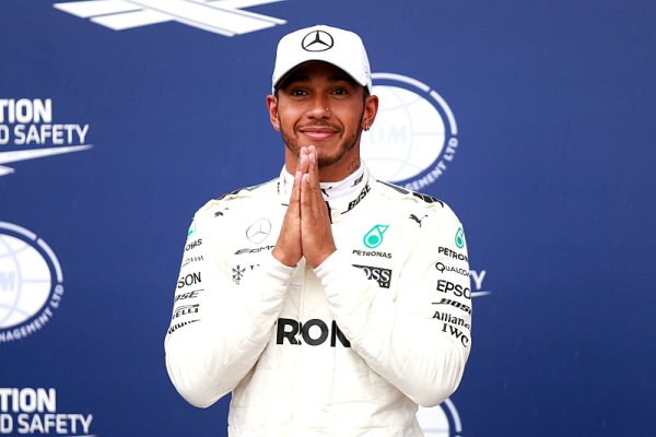Hamilton je novým rekordmanem v počtu pole position 