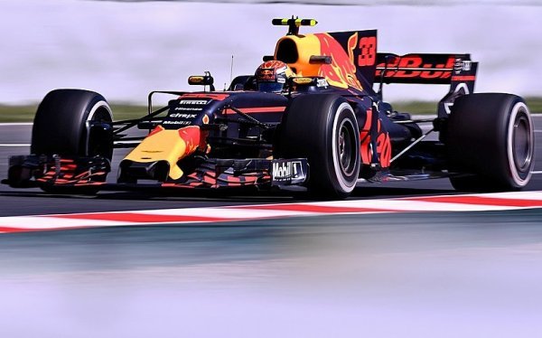 Red Bull se přiblížil k Ferrari