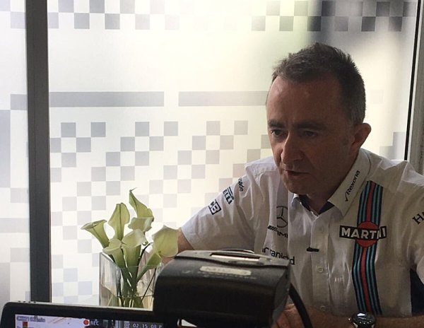Lowe: Peníze, ne motory, jsou největším problémem F1 Lowe: Peníze, ne motory, jsou největším problémem F1