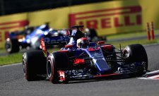 Sainz poděkoval týmu Toro Rosso rozbitým autem