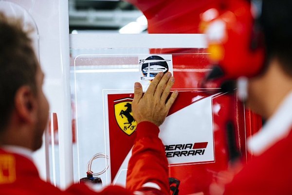 Vettel schytal další ránu, myslí na Ferrari