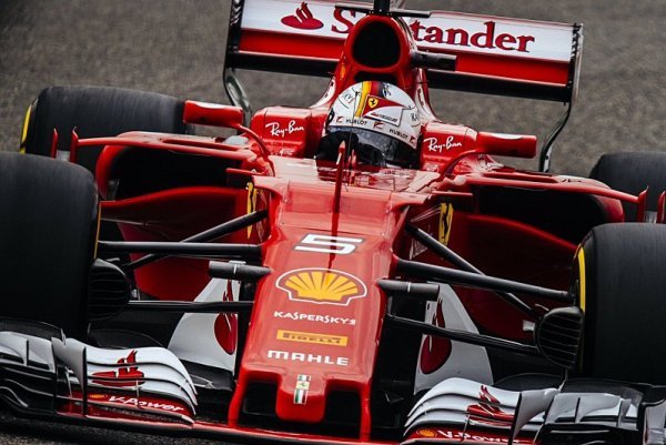 Ferrari viní z Vettelova vypadnutí dodavatele