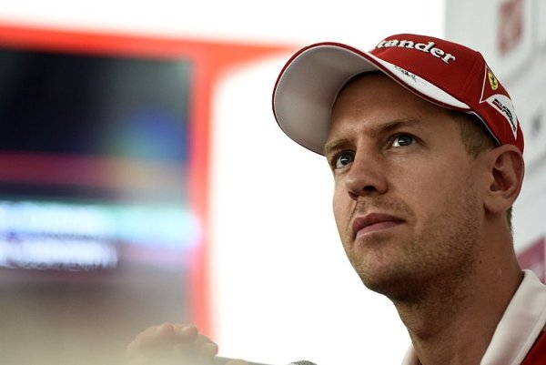 Vettel: Napomenutí ze Suzuky je směšné Vettel: Napomenutí ze Suzuky je směšné