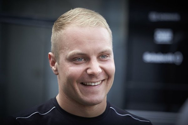 Bottas nejrychlejší, Ferrari šetřilo síly