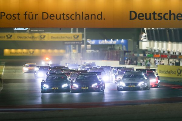 Historicky první noční závod DTM vyhrál Di Resta Historicky první noční závod DTM vyhrál Di Resta
