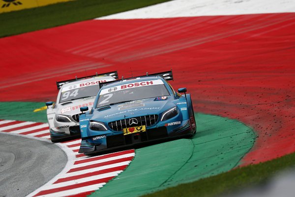 Paffett zařídil Mercedesu titul mezi výrobci