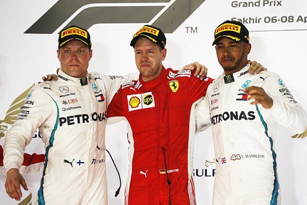 Vettel skvělým finišem uhájil vítězství před Bottasem