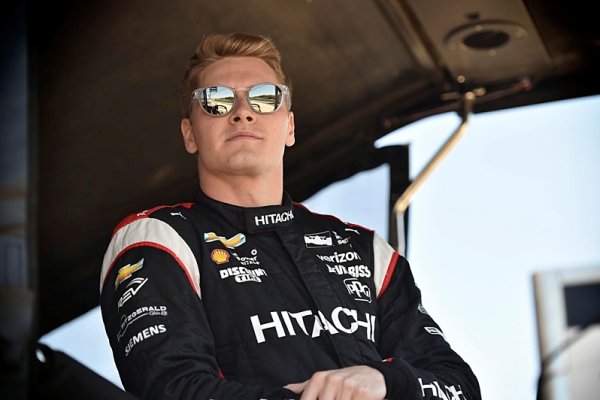 Newgarden vystřídal v čele Powera