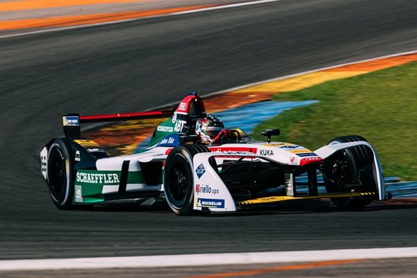 Audi a Porsche si ve Formuli E vyjdou vstříc Audi a Porsche si ve Formuli E vyjdou vstříc
