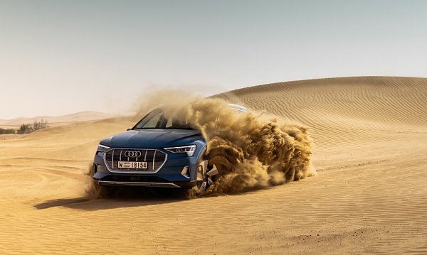 Audi e-tron prošlo pouštní zatěžkávací zkouškou