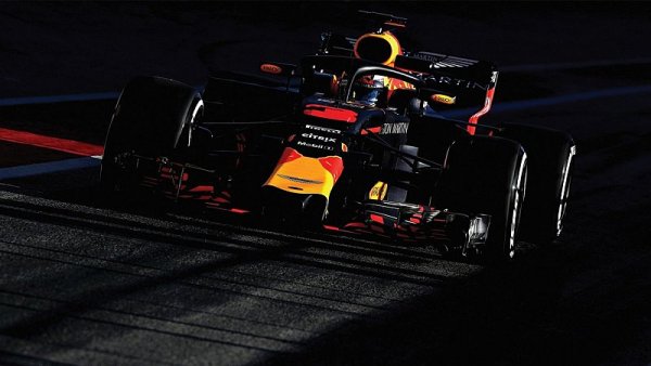 Red Bull s pořádně naostřenými rohy