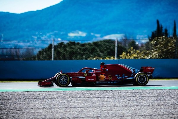 Vettel nejrychlejší, Mercedes nejspokojenější Vettel nejrychlejší, Mercedes nejspokojenější