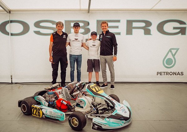 Rosberg si založil jezdeckou akademii