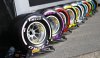 FIA ustupuje námitkám výrobců pneumatik