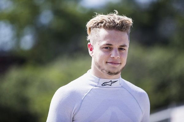 Haas se definitivně zbavil Ferrucciho Haas se definitivně zbavil Ferrucciho