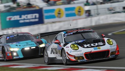 Porsche zvítězilo v závodě na 24 h na Nürburgringu