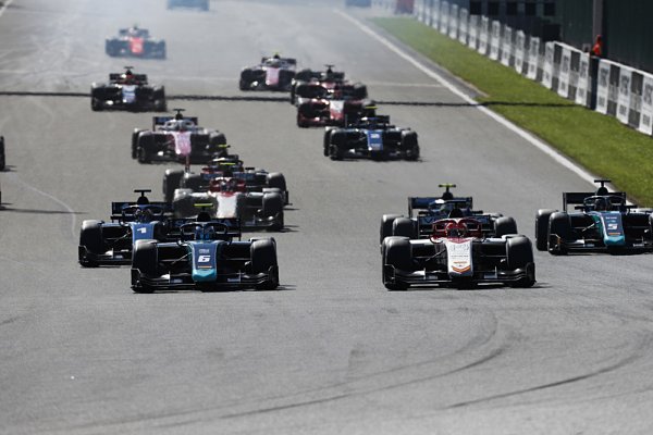 Latifi vítězem, Norris největší hvězdou Latifi vítězem, Norris největší hvězdou