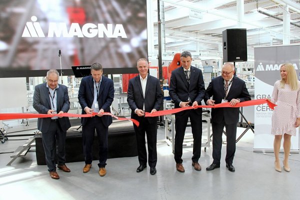Magna otevřela nový závod v Chomutově