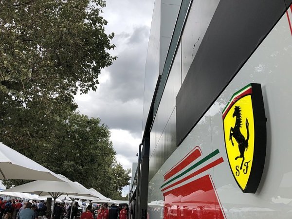 Ferrari musí čekat na nový simulátor