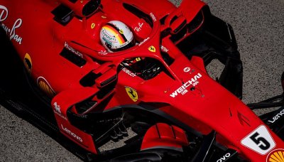 Vettel obhajuje zvolenou taktiku