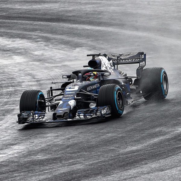 RB14 poprvé v akci! RB14 poprvé v akci!