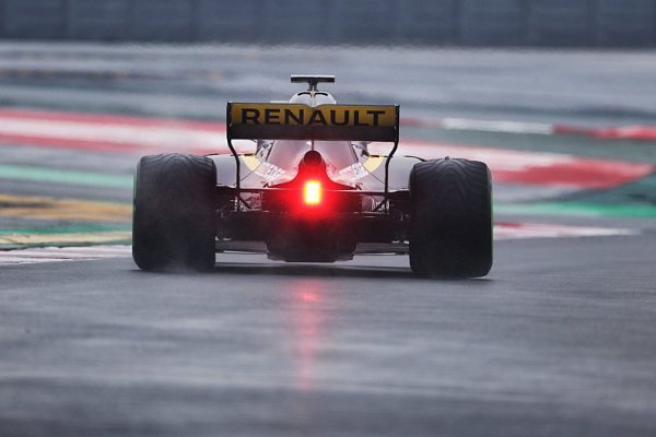 Renault by chtěl ve F1 tankovat e-palivo